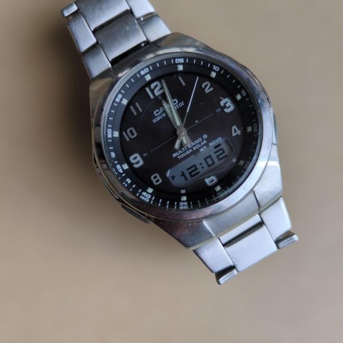 Montre numérique analogique