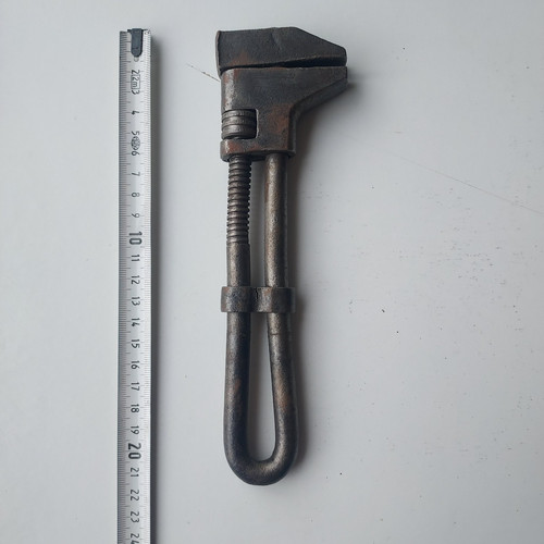 Ancienne clé molette - clé, à