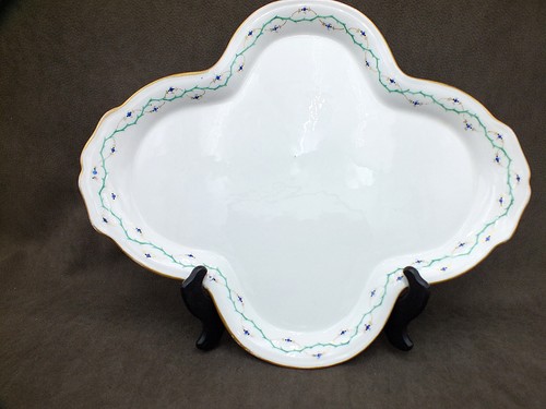 Beau plat porcelaine - beau,