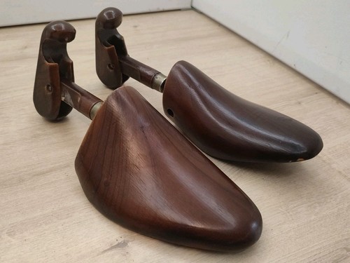 Paire embauchoirs chaussures - paire,