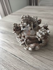 Pot En Pierre Ouvragé Au Décor De Lion , Style Asiatiques 