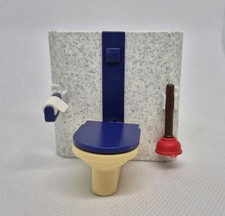 TOILETTE BLEUE AVEC GOUPILLON