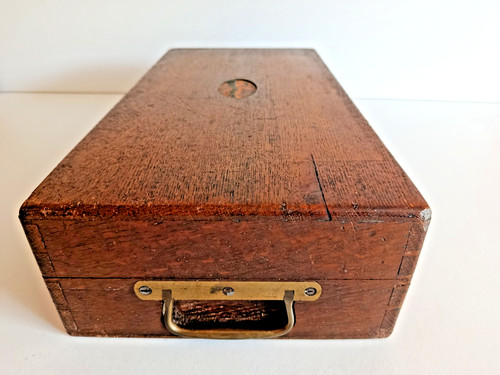 Ancien coffret portatif - , de