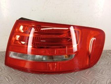 Feu arriere principal droit (feux) AUDI A4 3 AVANT PHASE 1 BREAK 8K9945096