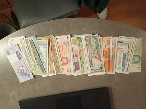 Lot 100 billets du - lot,
