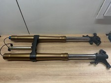 Une fourche tube baton - baton, honda