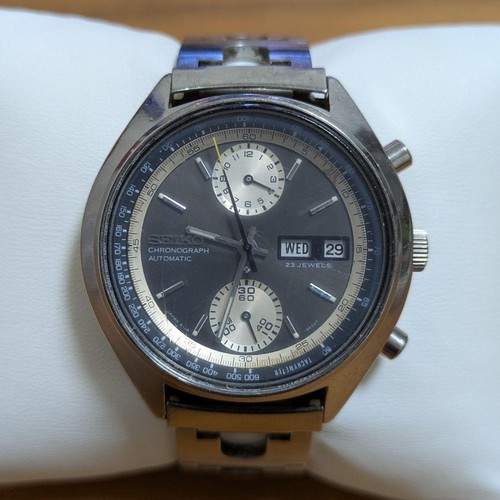 Montre analogique chronographe