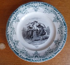 Russia Assiette XIXème "Russie", Creil et Montereau, parfait état.