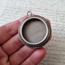 Pendentif Médaillon Ancien