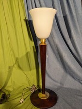 Lampe art déco style MAZDA ou autre couleur acajou en très bon état  Hauteur 72