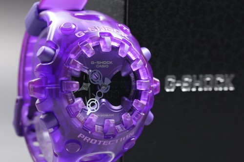 Presque comme neuve montre - [presque,