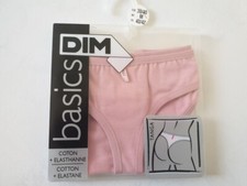 DIM BASICS STRING TAILLE 40/42