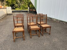 Série de 6 chaises anciennes en bois clair, dossier à décor tourné et sculpté, a