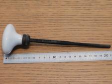 ancienne POIGNEE bouton OVALE de PORTE en PORCELAINE avec TIGE AXE 6mm FILETAGE