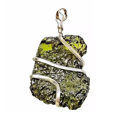 Collier en pierre verte