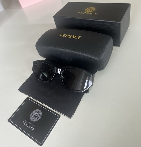Lunettes soleil noire - lunettes,