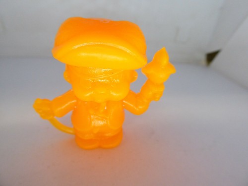 Bonux ajena figurine kiki - ajena,