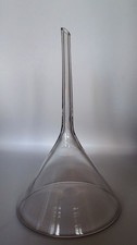 Entonnoir en verre. N°1 Objet