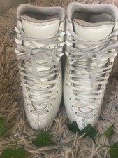 Edea Chorus Figure Skates Size