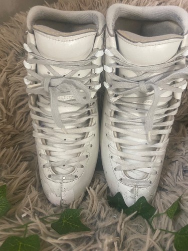 Edea chorus figure skates - chorus, size