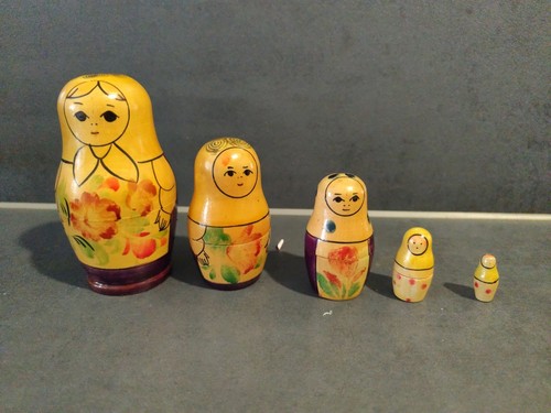 Poupées russes matriochka - russes,