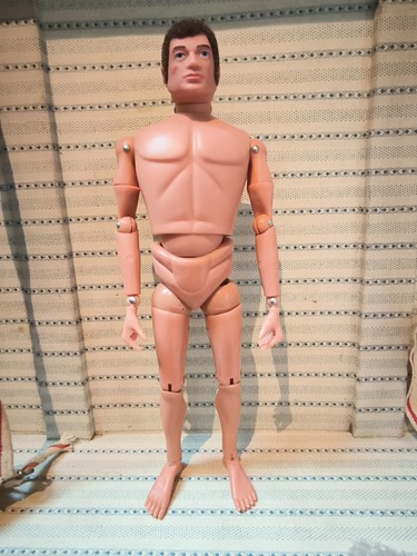 Action man modèle 1970 brun - modèle,