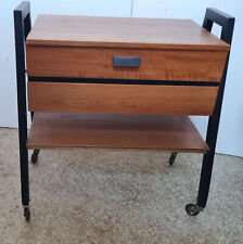 Travailleuse, meuble de couture sur roulettes teck vintage design scandinave