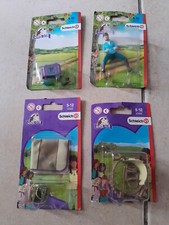 LOT DE 4 ACCESSOIRES SCHLEICH