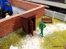 ho lot de 2 toilettes d'extérieur WC  cabanon  1/87 décor train diorama jardin