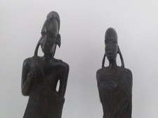 2 Statuettes en bois d'ébène - goût art Masaï - couple,  31 cm et 31,5 cm