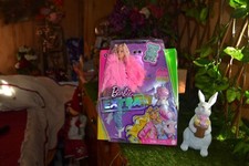 poupee neuve barbie extra 15