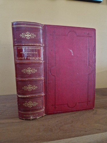 Dictionnaire langue - dictionnaire, de