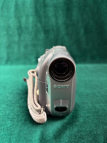 Sony handycam dcr hc17e - sony, pour