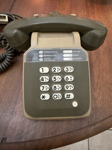 Telephone touches marron - touches,