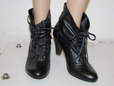 Elegant Petite Bottine à