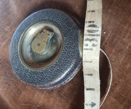 Ancien mètre ruban cuir et - mètre,