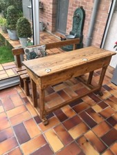 ancien pupitre d'école 2 places en orme. Encriers d'origine en parcelaine