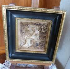 Bas Relief Calcaire Vénus Et