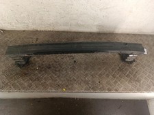 Renfort pare choc avant