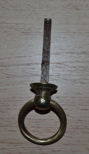 Ancien anneau articulé