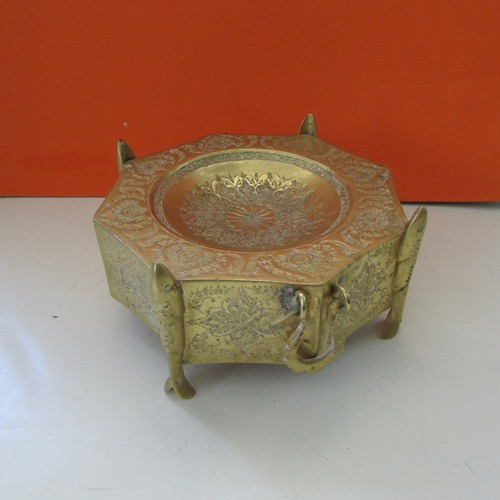 Embossed metal dish tray - metal, dish/