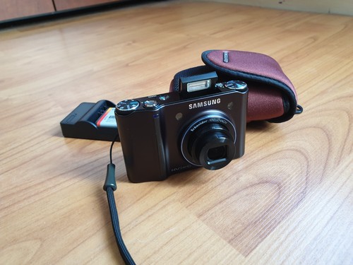 Appareil photo numérique - , *