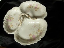 ANCIENNE PLAT SERVITEUR MENDIANT TRILOBÉ EN PORCELAINE LIMOGES décor floral