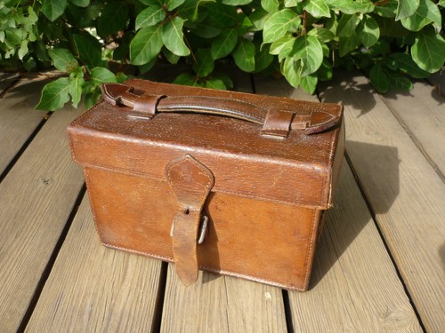 Boîte cartouchière ancienne