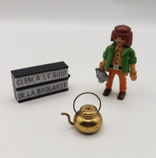 Théière miniature en laiton