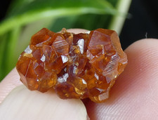 Rare Grenat orange Bessans 1.6cm Savoie France mineral collection ancienne reiki