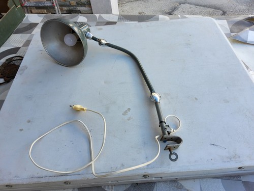 Lampe articulee jumo etau - lampe, a
