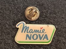 Pin's Mamie Nova Yaourt Marque  Alimentaire  - badge Pin L21