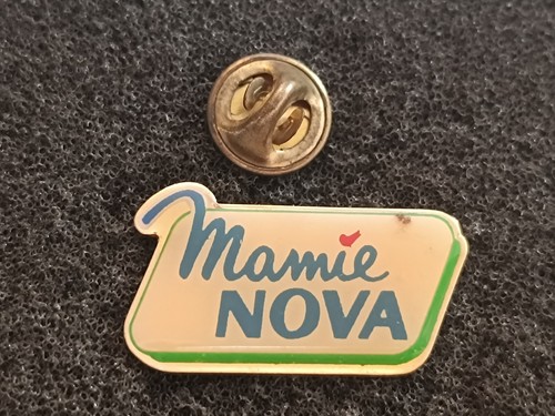 Pin mamie nova - pin's, yaourt