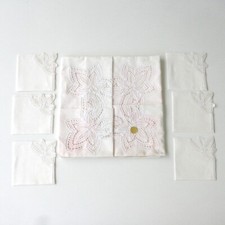 Ancienne nappe a thé carrée et 6 serviettes coton blanc dentelle de Luxeuil -